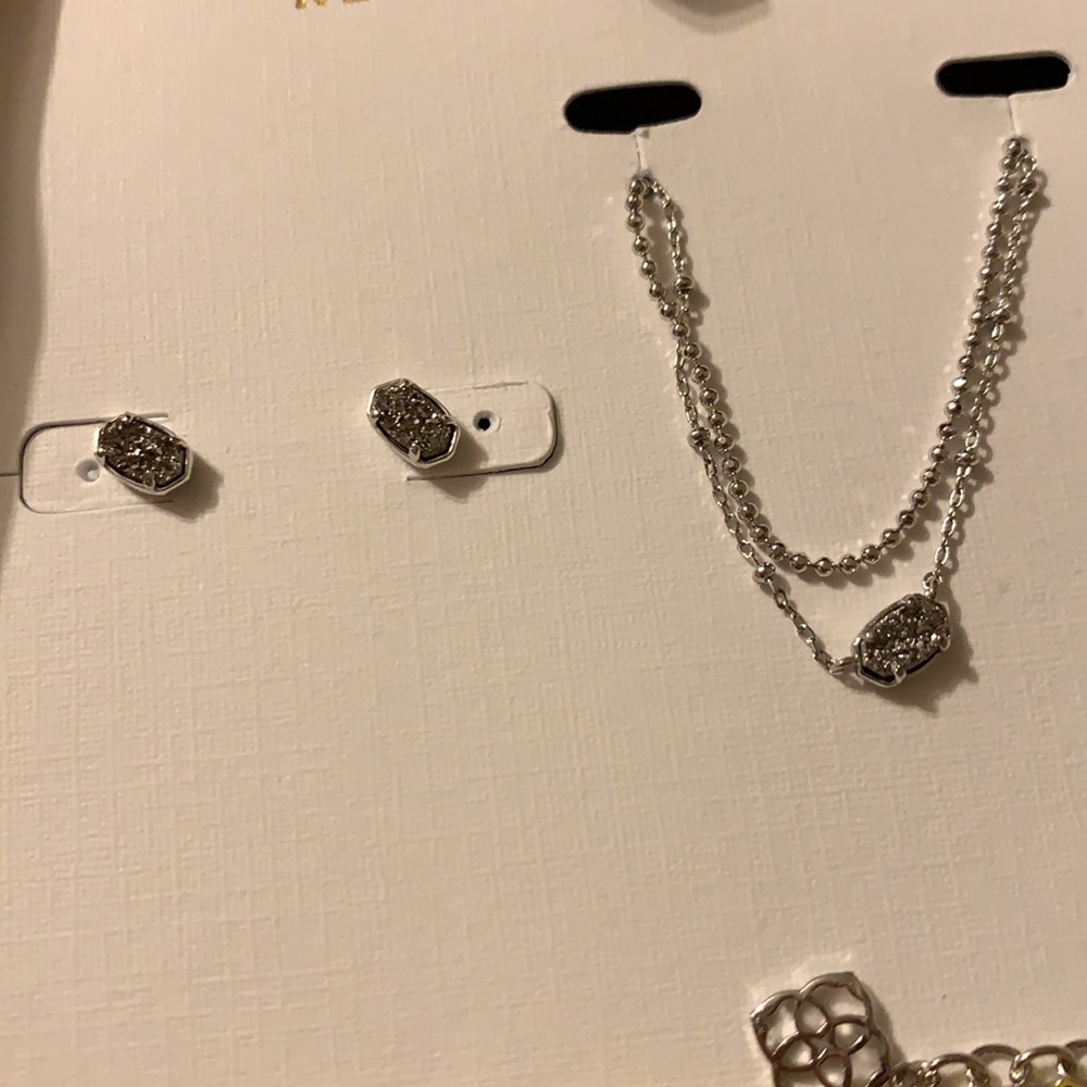 Kendra Scott Emilie Multi Strand Necklace & Earrings Gift Set in Platinum - Picture 6 of 9